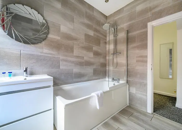 A23s For Your Relaxed & Cosy With Free Parking And Wifi *